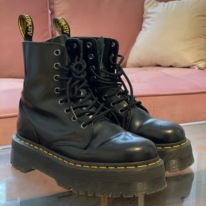 Doc Marten Jadon Boots